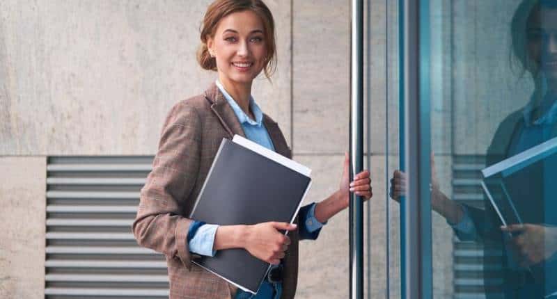 Diventare agente immobiliare: formazione, requisiti, guadagno