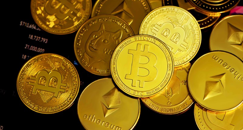 Classifica dei 10 Paperoni delle criptovalute: i nomi della nuova élite finanziaria mondiale che accumula miliardi