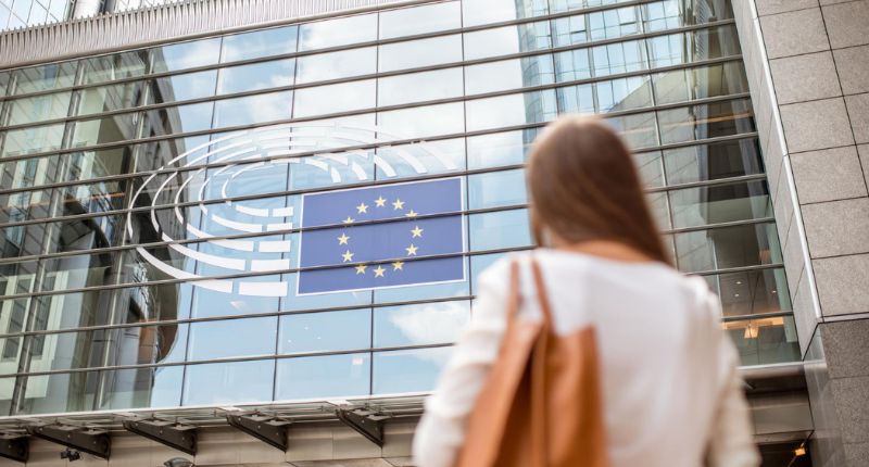 Data Privacy Framework: cosa prevede l’accordo sull’invio di dati dall’UE agli Stati Uniti