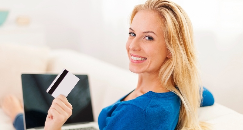 Pagare le tasse con carta di credito: la nuova proposta del governo