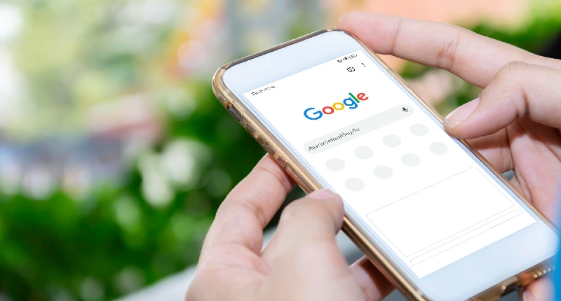 Google sotto inchiesta, indagini su contenuti web e video YouTube usati dall’AI: cosa sta succedendo