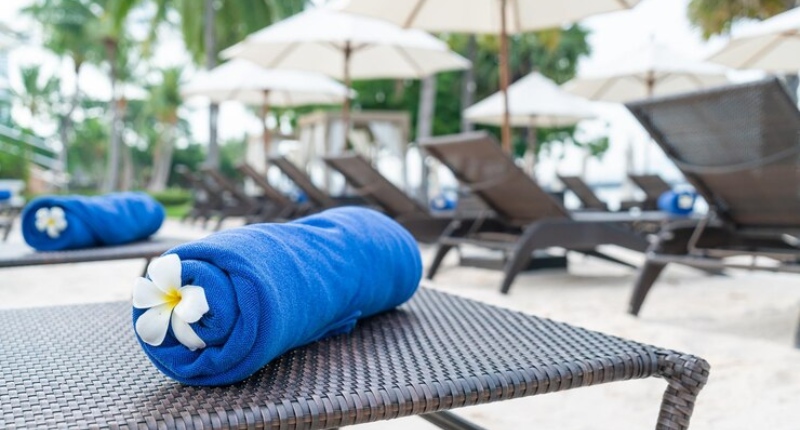 Aprire uno stabilimento balneare: requisiti, adempimenti obbligatori e guadagno