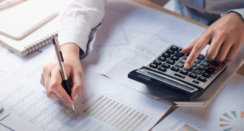 Commercialisti, aumentano i redditi ma calano gli iscritti: quali sono i numeri della professione
