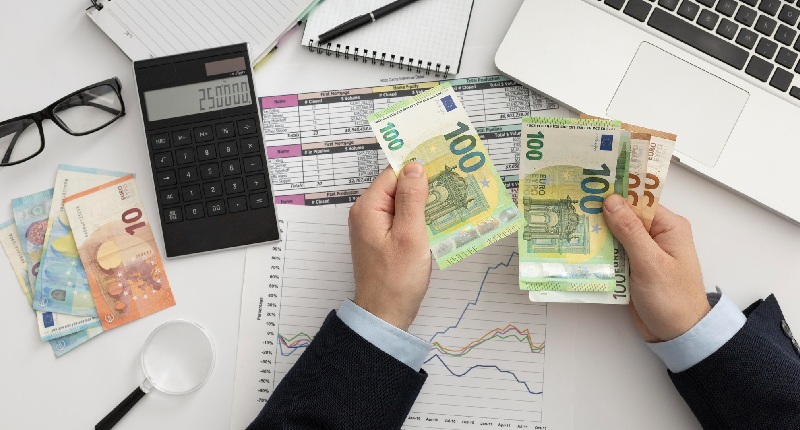 Gli stipendi più alti in Italia in busta paga: dati per città, provincia e regione
