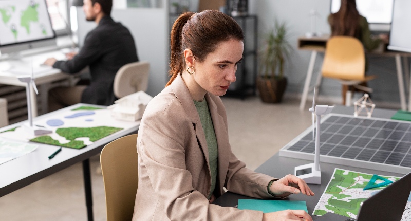 Investimenti sostenibili 4.0 per PMI al Sud, al via i contributi a fondo perduto: quanto spetta, requisiti e click day