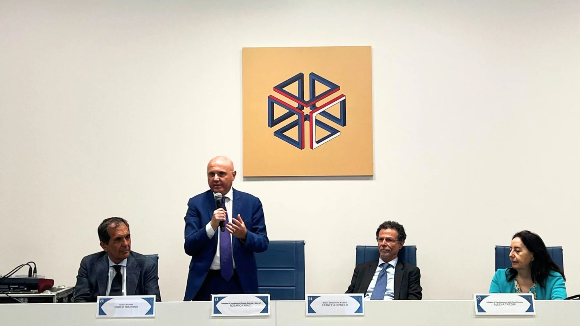 Dall’idea all’impresa, YouCUBE punta su formazione e mentoring per trasformare i giovani in imprenditori di successo