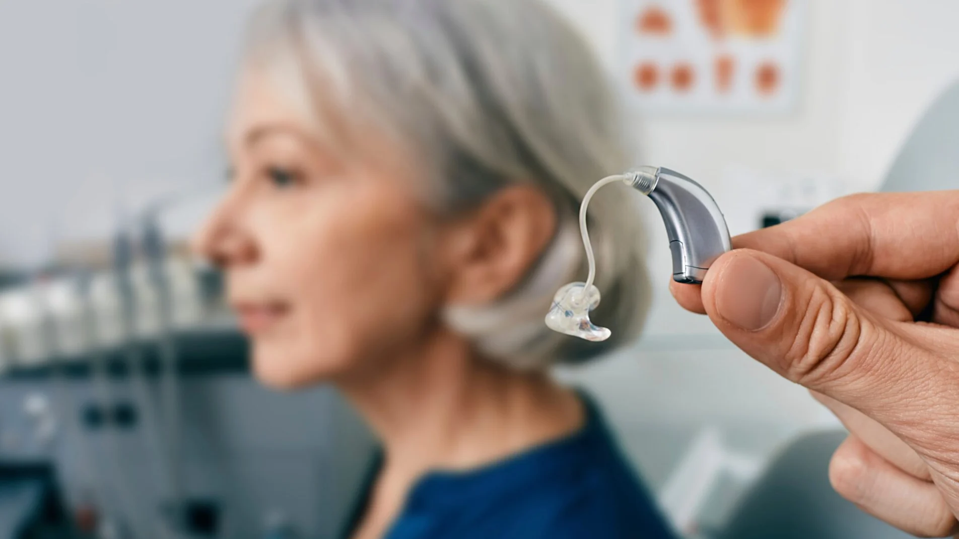 Quale aliquota IVA applicare alle riparazioni di protesi acustiche? I chiarimenti delle Entrate