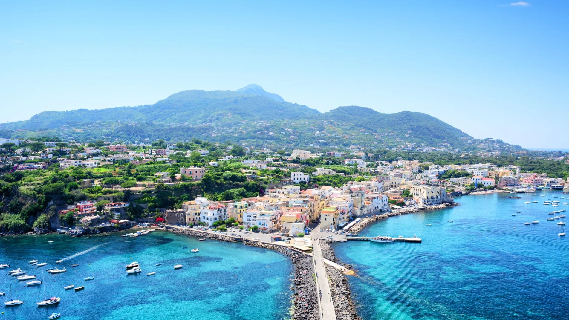Bando FUNT 2025, al via le domande per gli incentivi per il turismo
