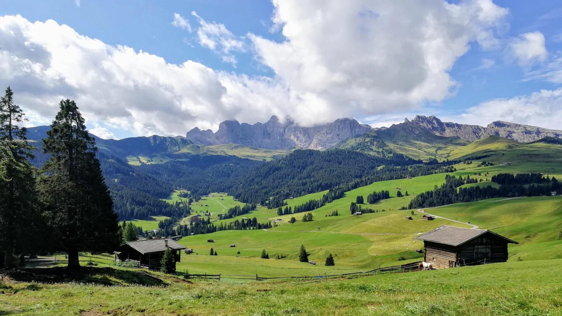 Bando borghi Trentino 2025, fino a 100 mila euro per chi si trasferisce: come fare domanda