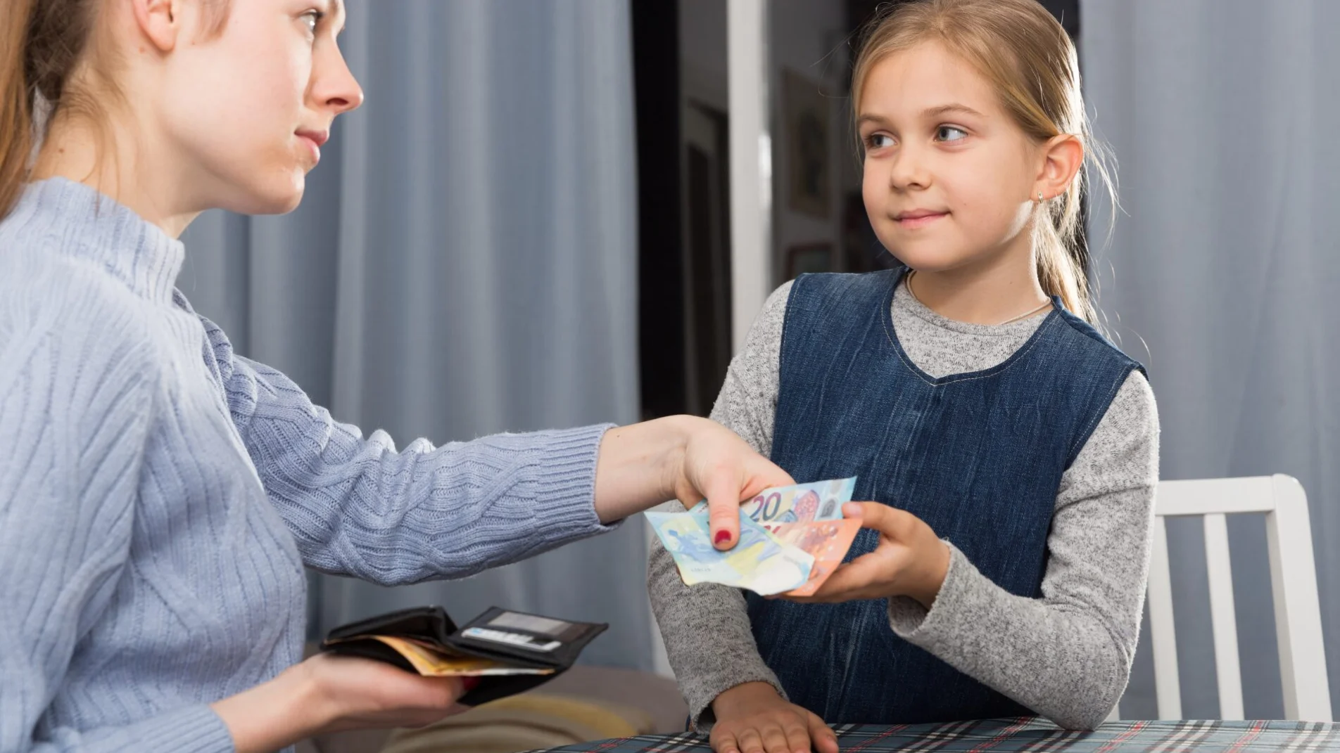 Educazione finanziaria giovani: come insegnare la gestione del denaro a bambini e ragazzi