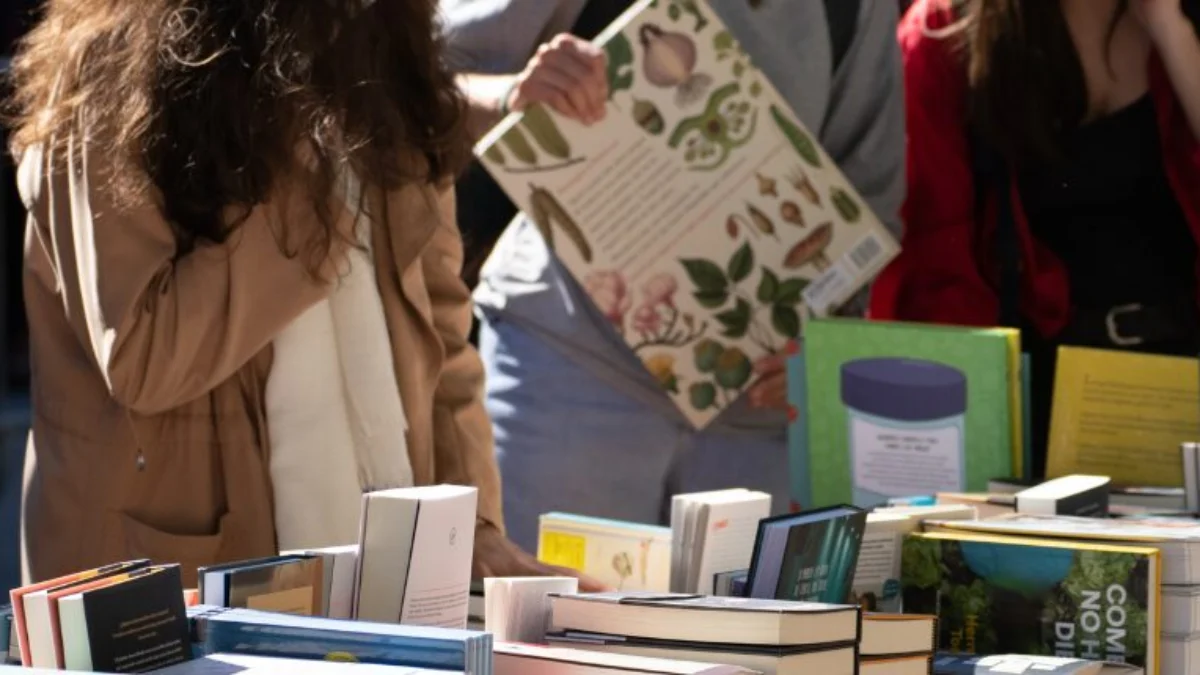 Detrazione libri scolastici 2025, fino a 190 euro per l’acquisto dei testi: come funziona