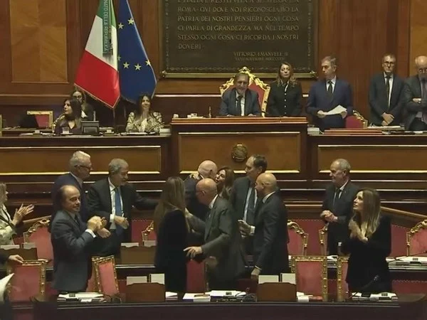 Riforma della giustizia e separazione carriere, arriva l’ok: cosa prevede e quando sarà il referendum 2026