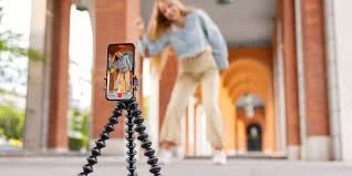 Scattano i controlli fiscali sugli influencer, cosa sta succedendo e i rischi