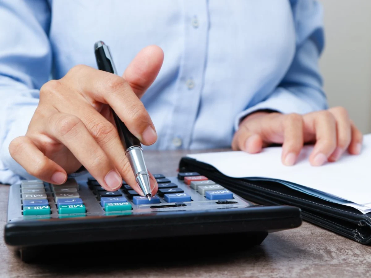 Scadenze fiscali novembre 2025: contributi INPS e INPGI, versamenti IVA e altri adempimenti