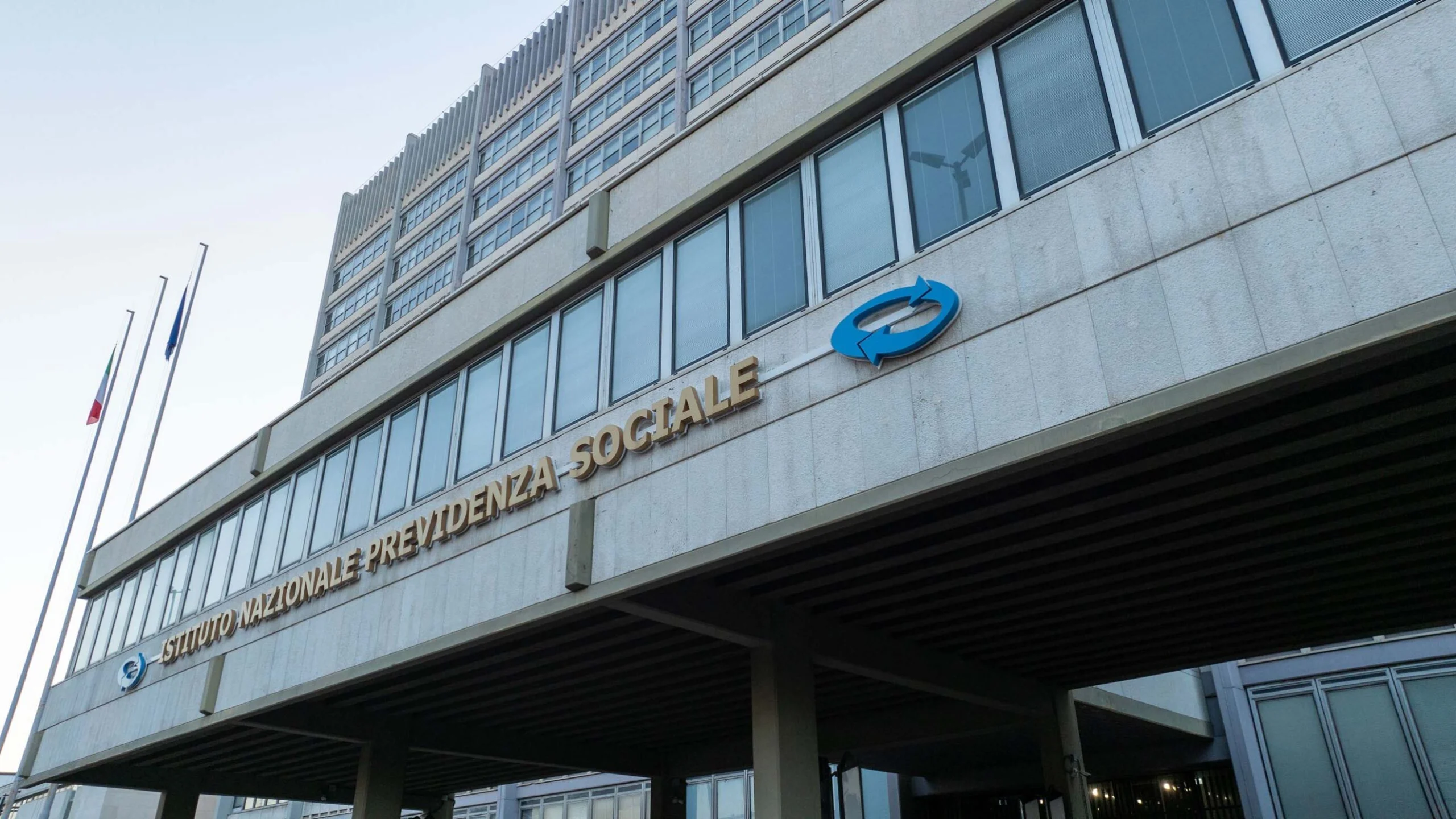 Recupero contributi, scattano gli avvisi bonari INPS per artigiani e commercianti: chi rischia