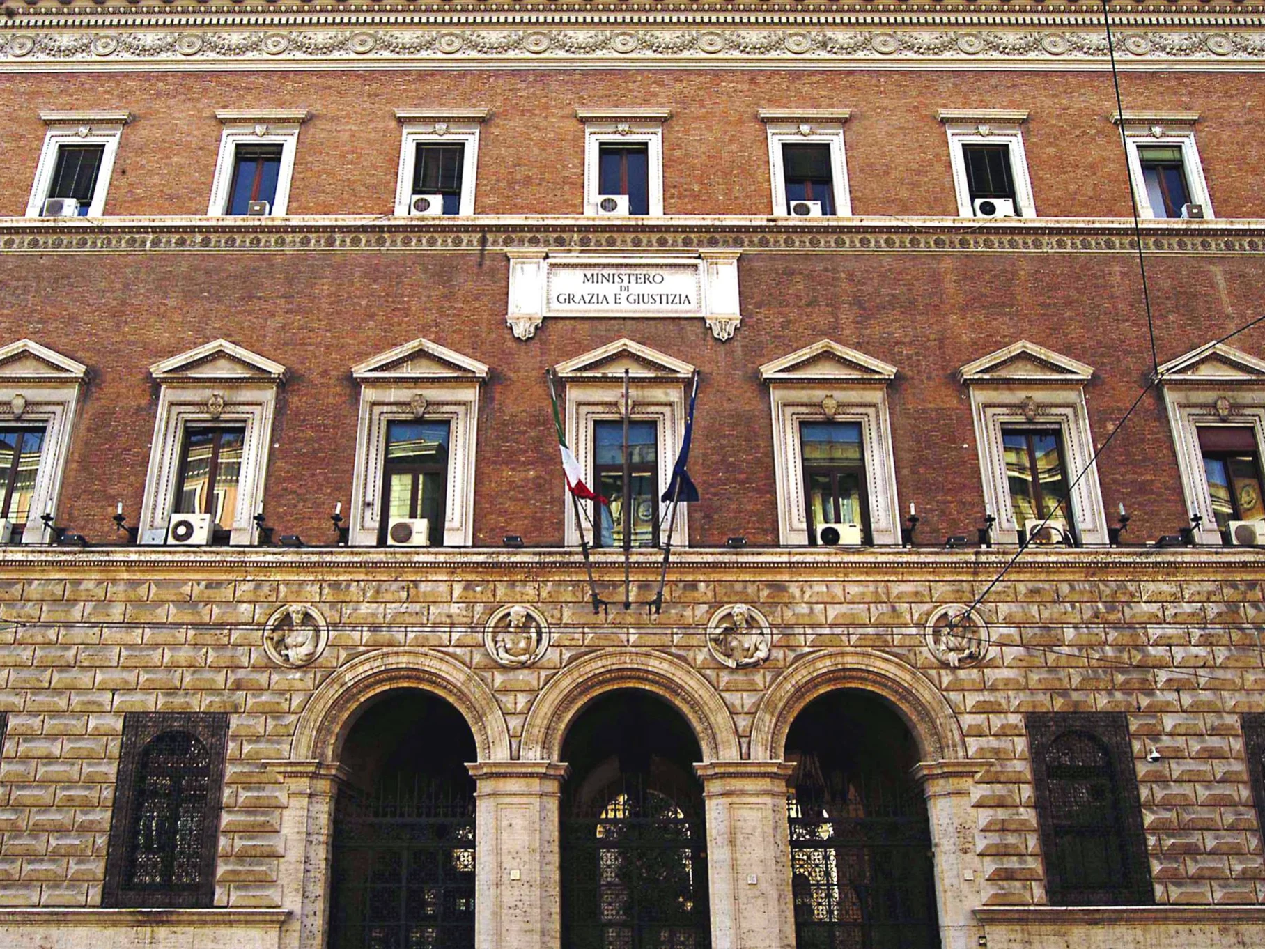 Patto di non concorrenza nullo se “assoluto”: cosa cambia per i professionisti con l’ultima sentenza della Corte
