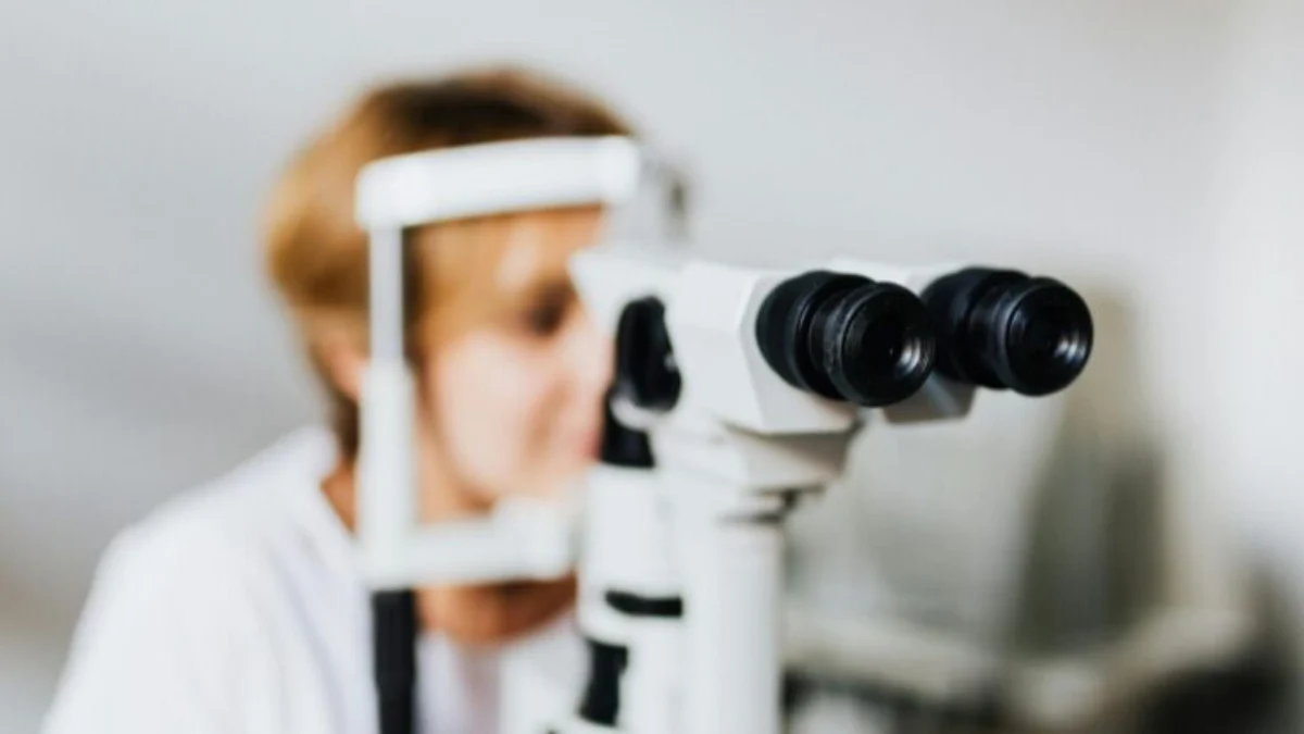 Ottica italiana, giro d’affari da 9,2 mld: come diventare ottico e stipendio