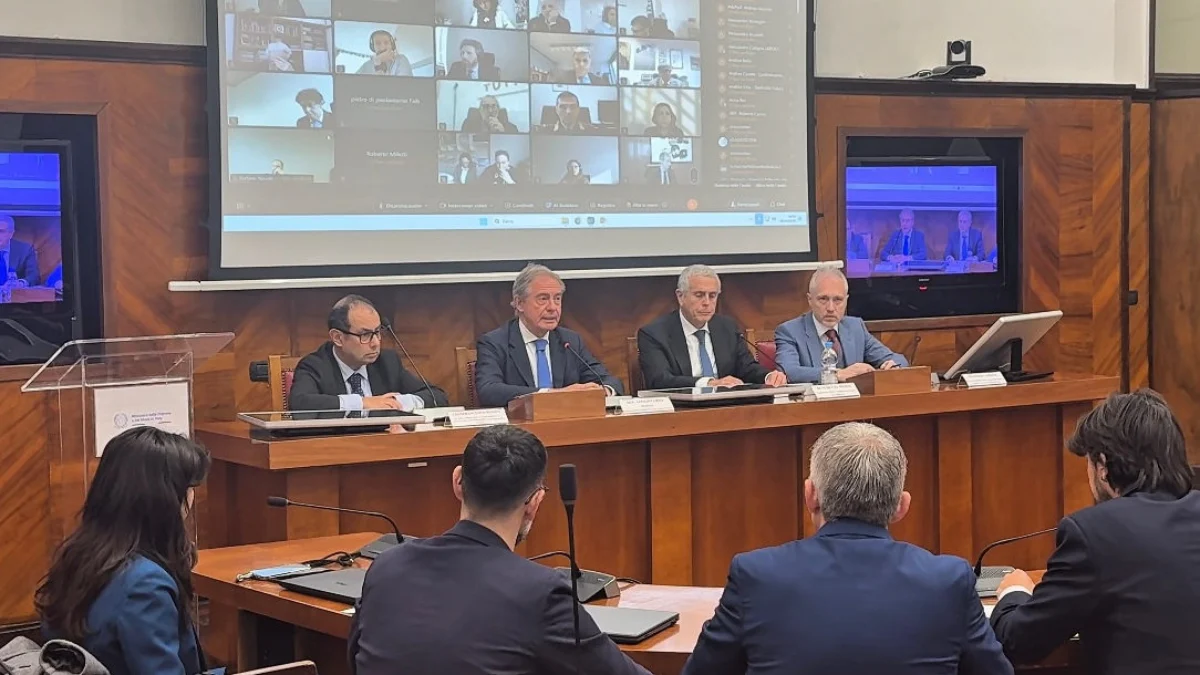 Urso convoca tavolo nazionale PMI, dal caro energia alle imprese transfrontaliere: i punti all’ordine del giorno