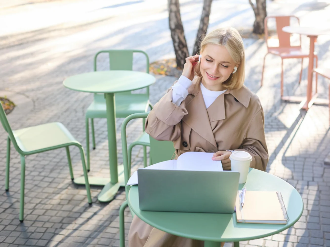 Grecia, la meta ideale per freelance e nomadi digitali: come funziona la tassazione agevolata