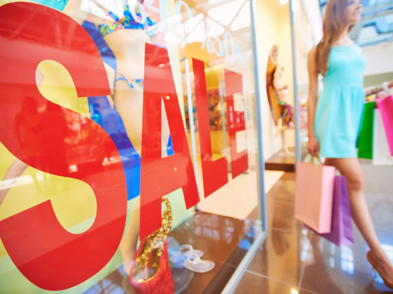 Saldi estivi 2026 al via: le date delle regioni e le strategie più efficaci per aumentare le vendite